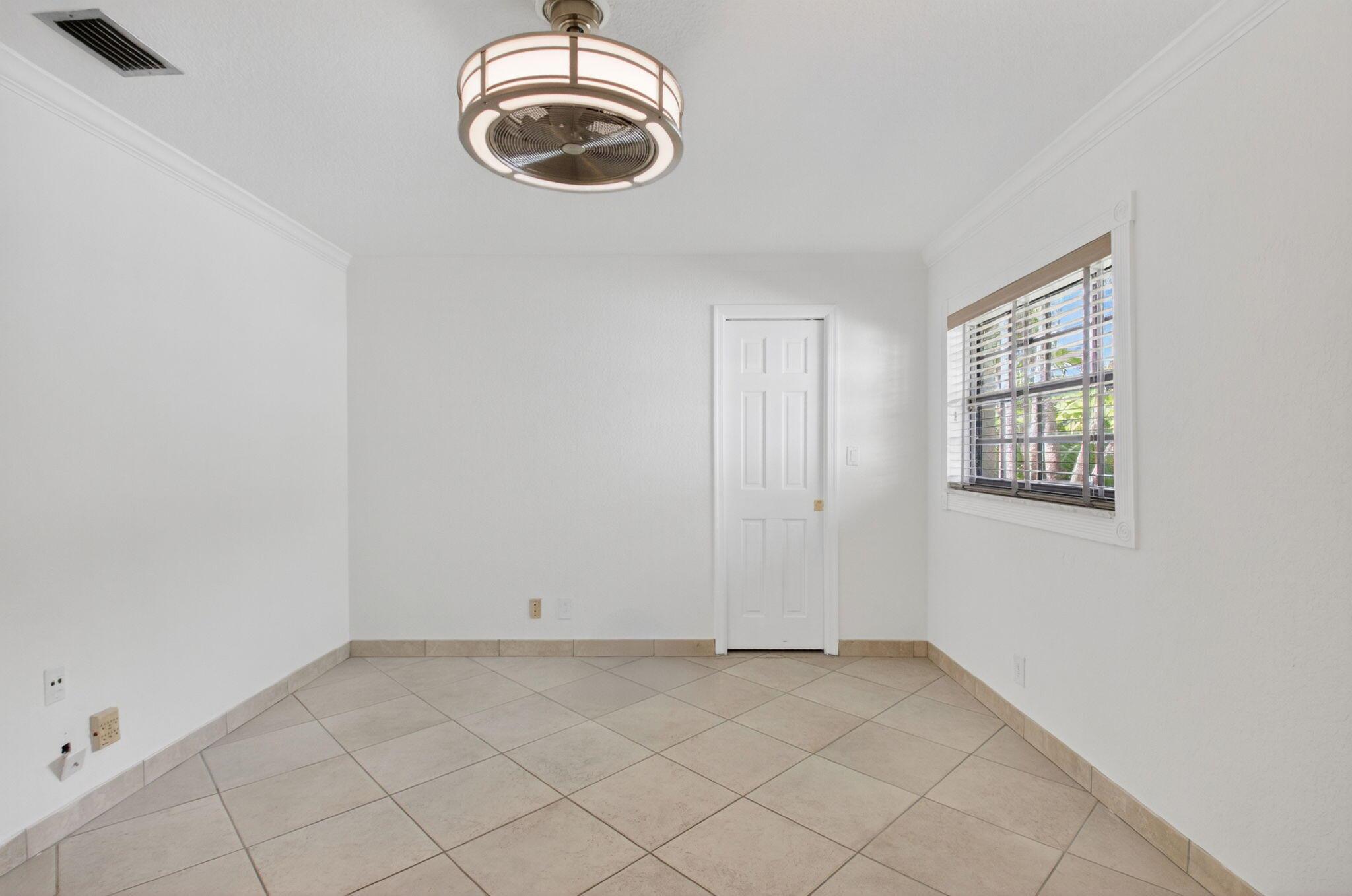 20992 Solano Way