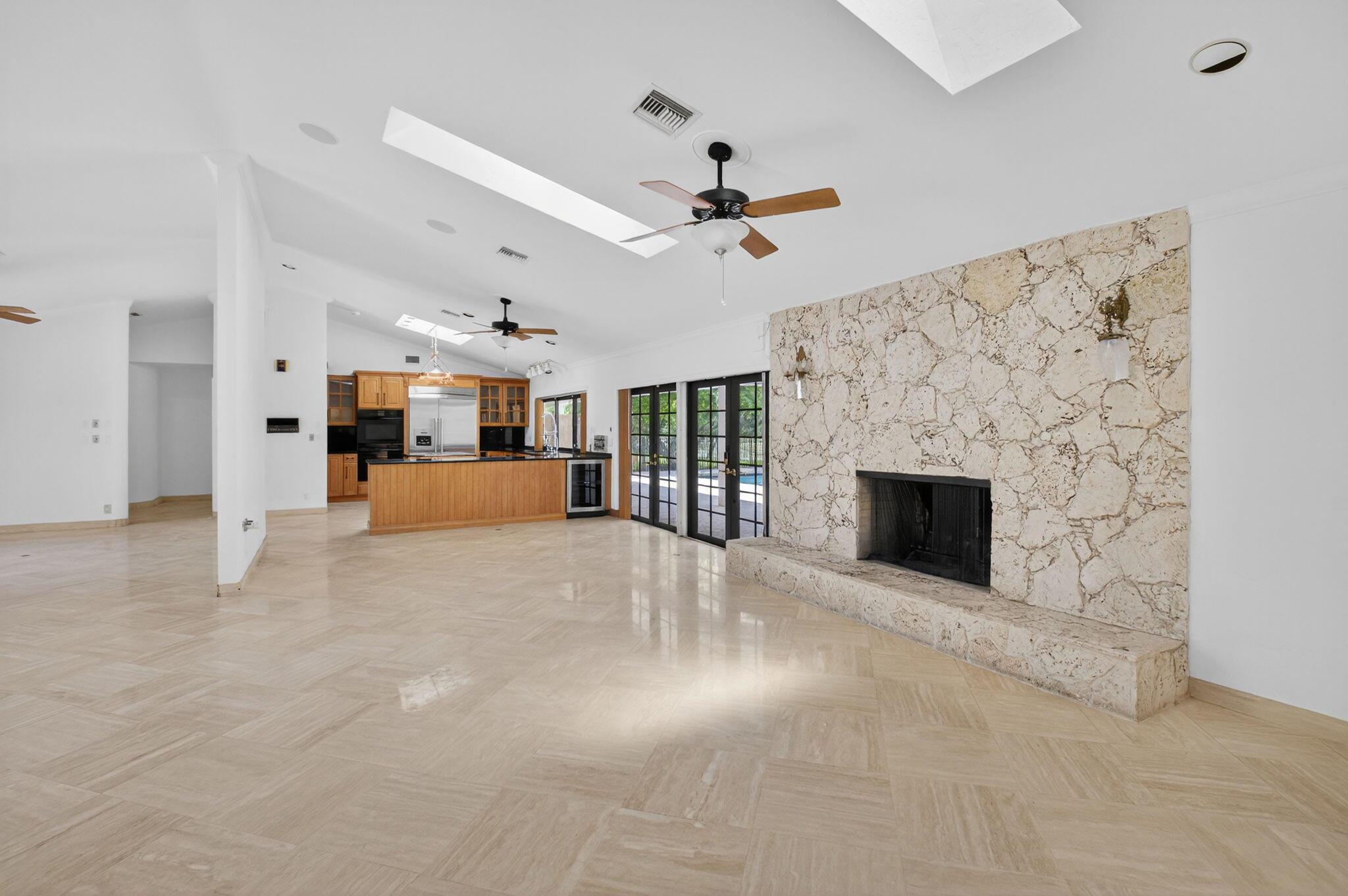 20992 Solano Way