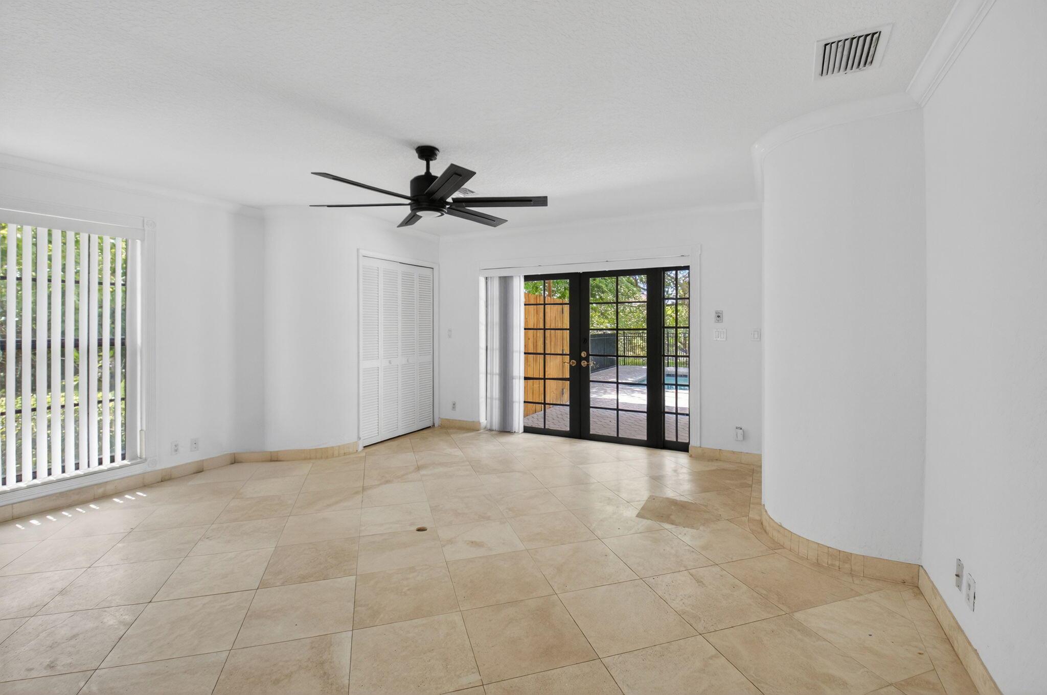 20992 Solano Way