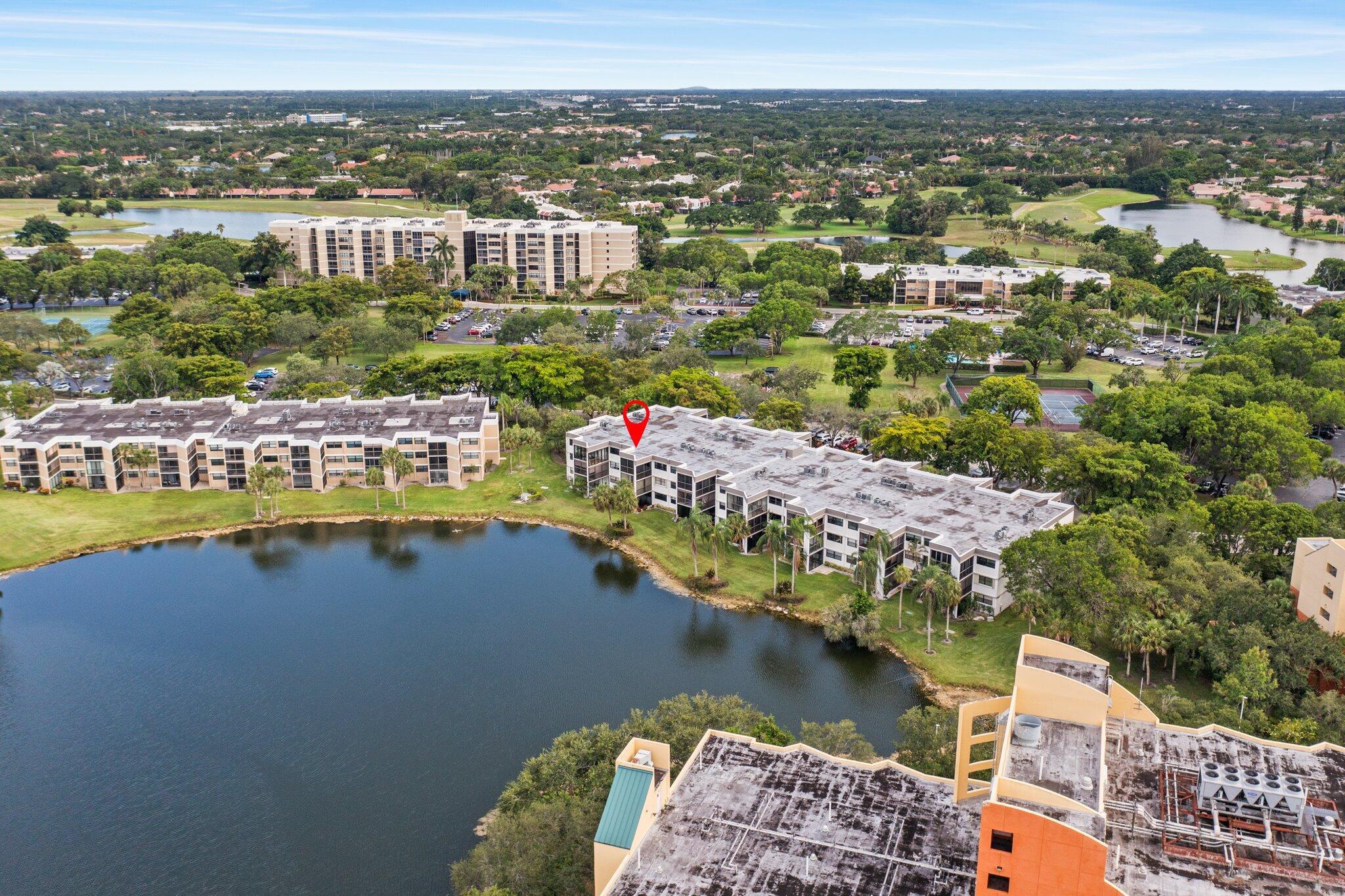 16401 Golf Club Road 211