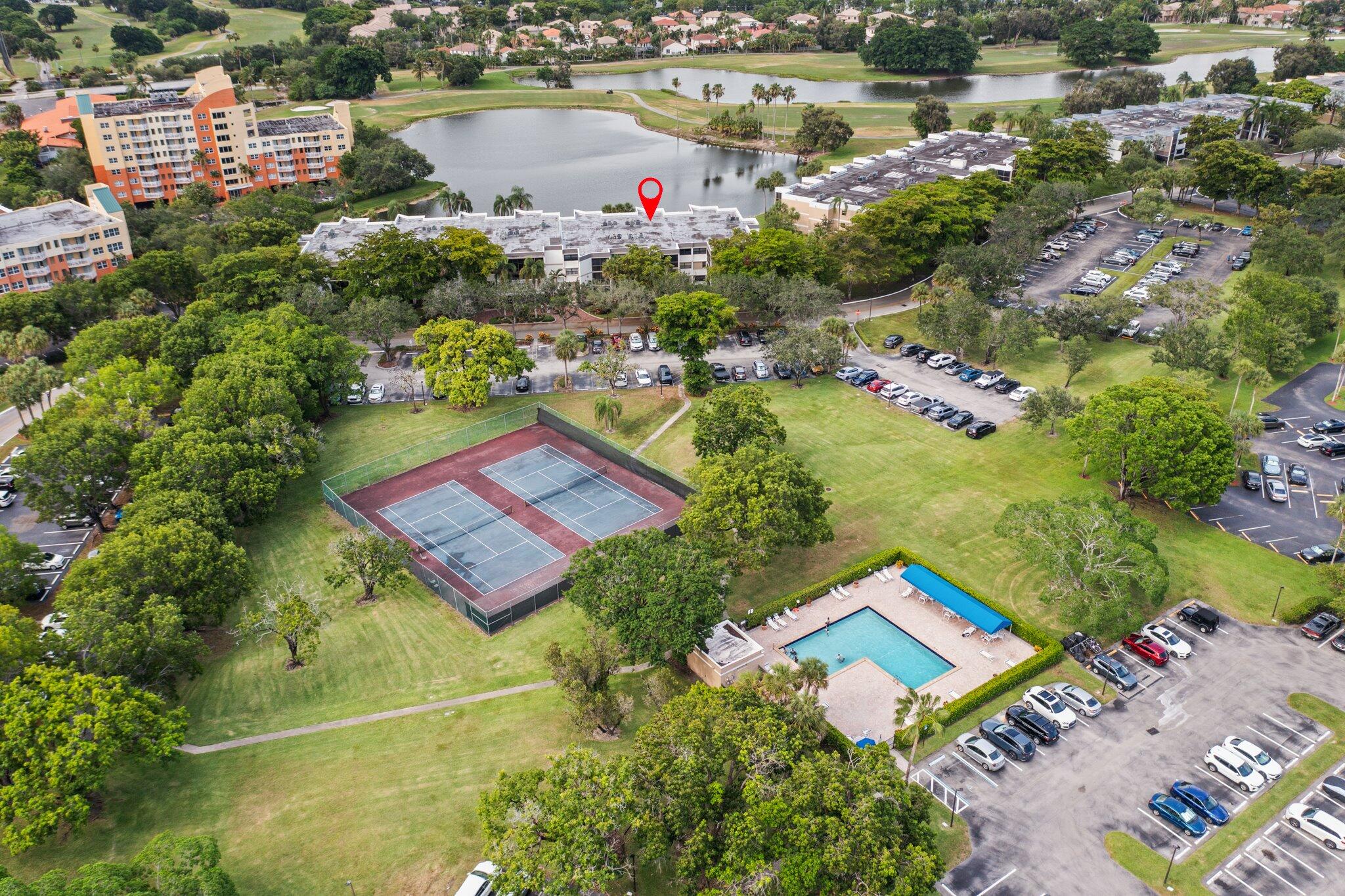 16401 Golf Club Road 211