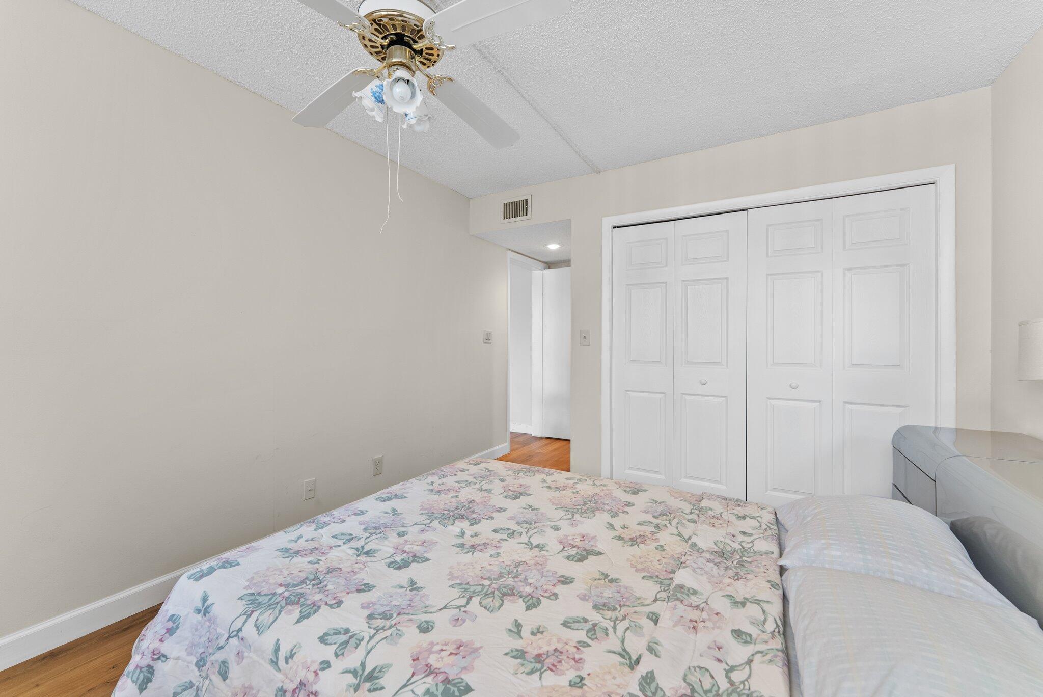 16401 Golf Club Road 211