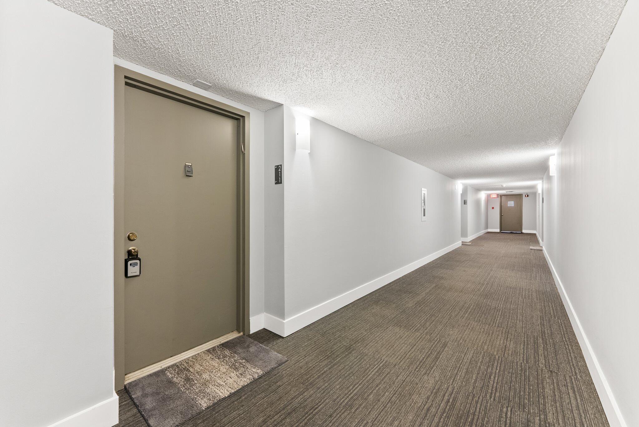 16401 Golf Club Road 211