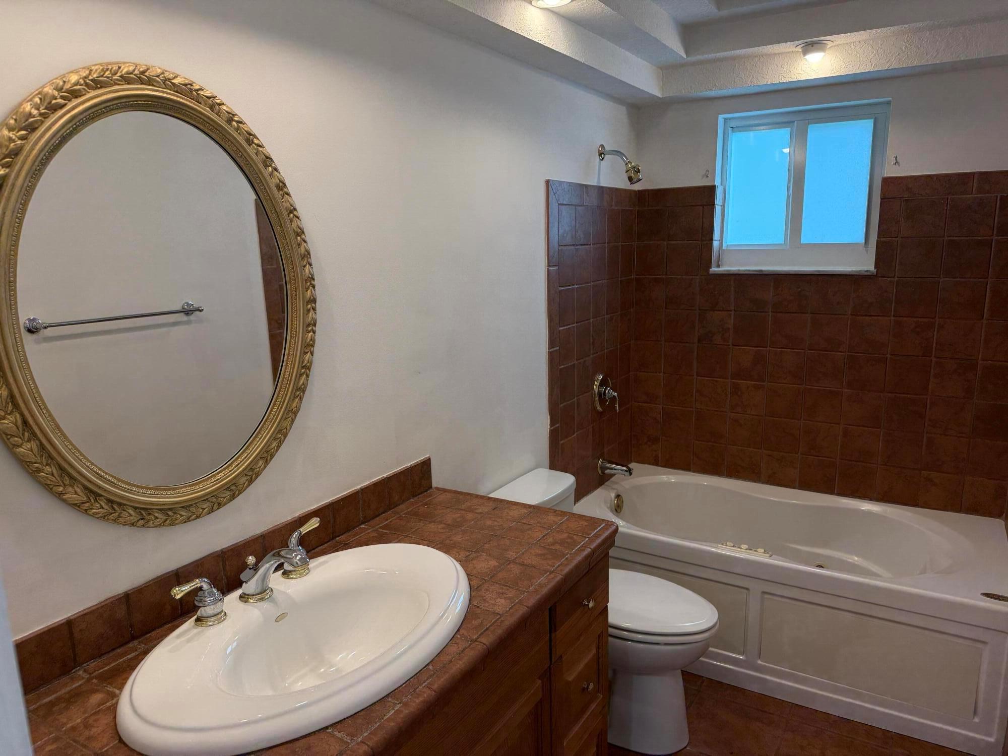 124 SW 9th Street