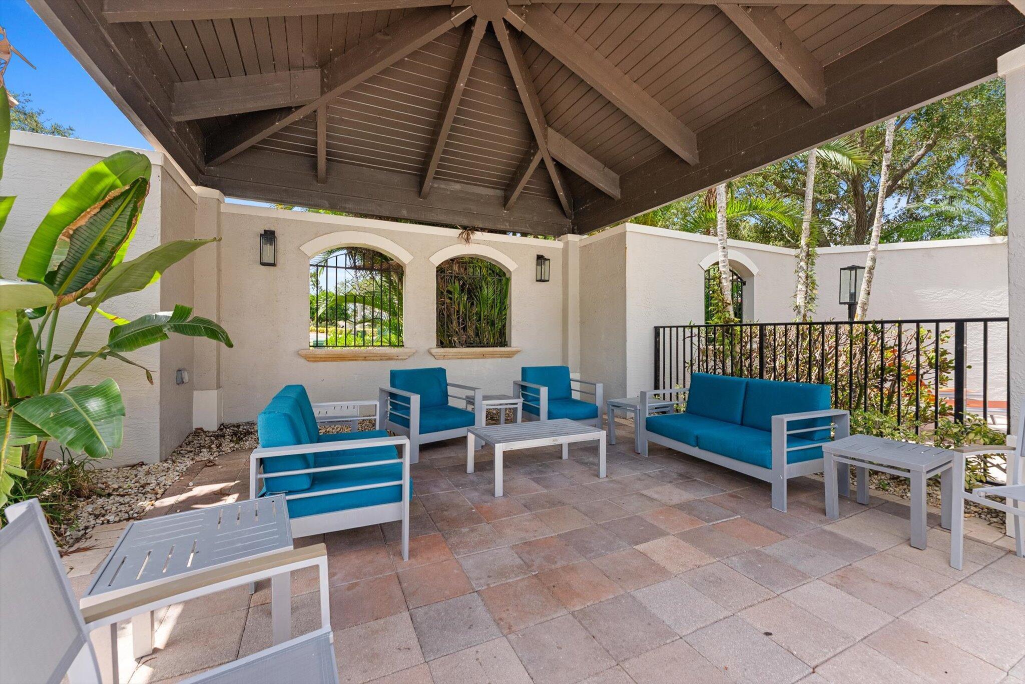 19335 Skyridge Circle