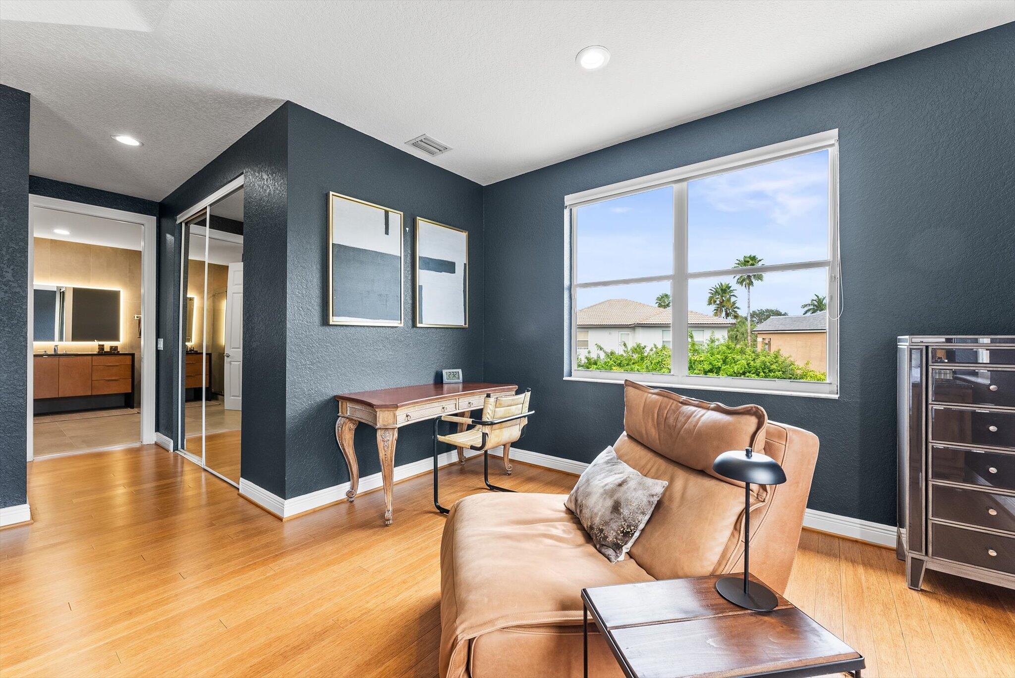 19335 Skyridge Circle