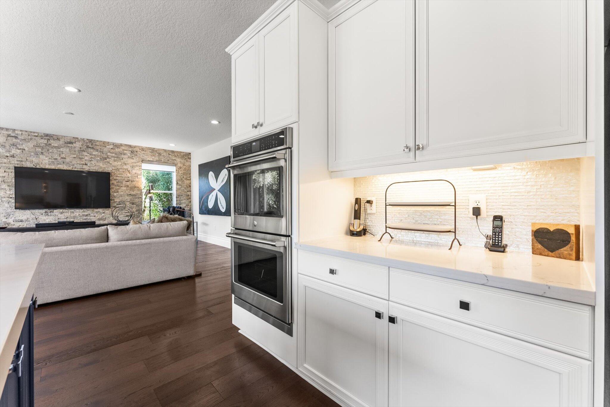 19335 Skyridge Circle