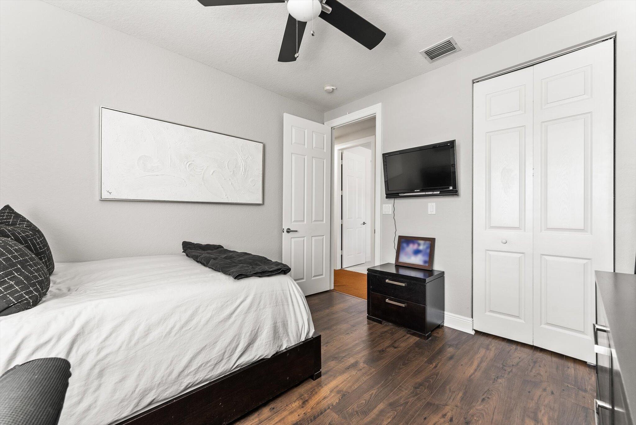 19335 Skyridge Circle