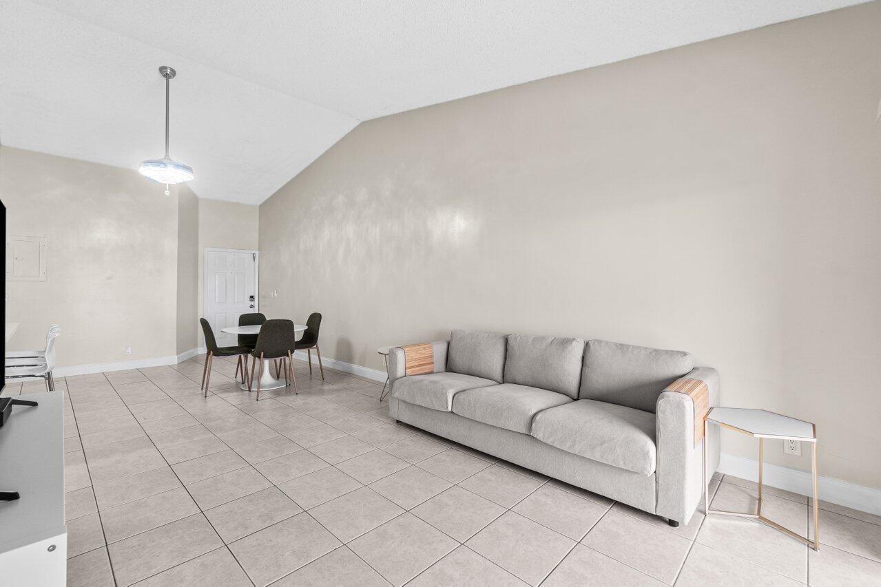 3190 Leewood Terrace L202