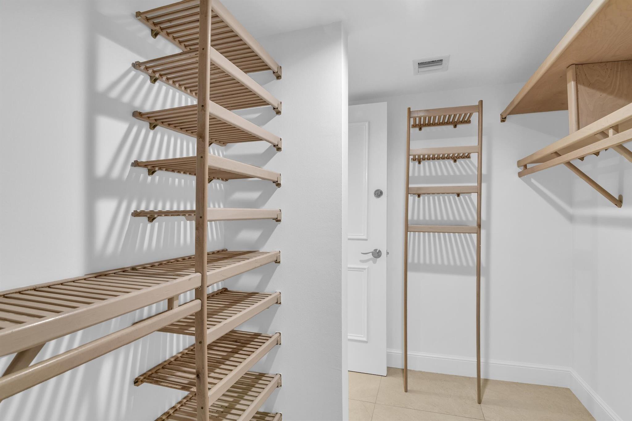 277 N Ocean Boulevard 1010