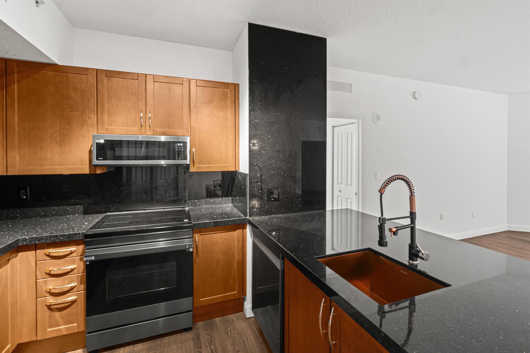 350 N Federal Highway 609