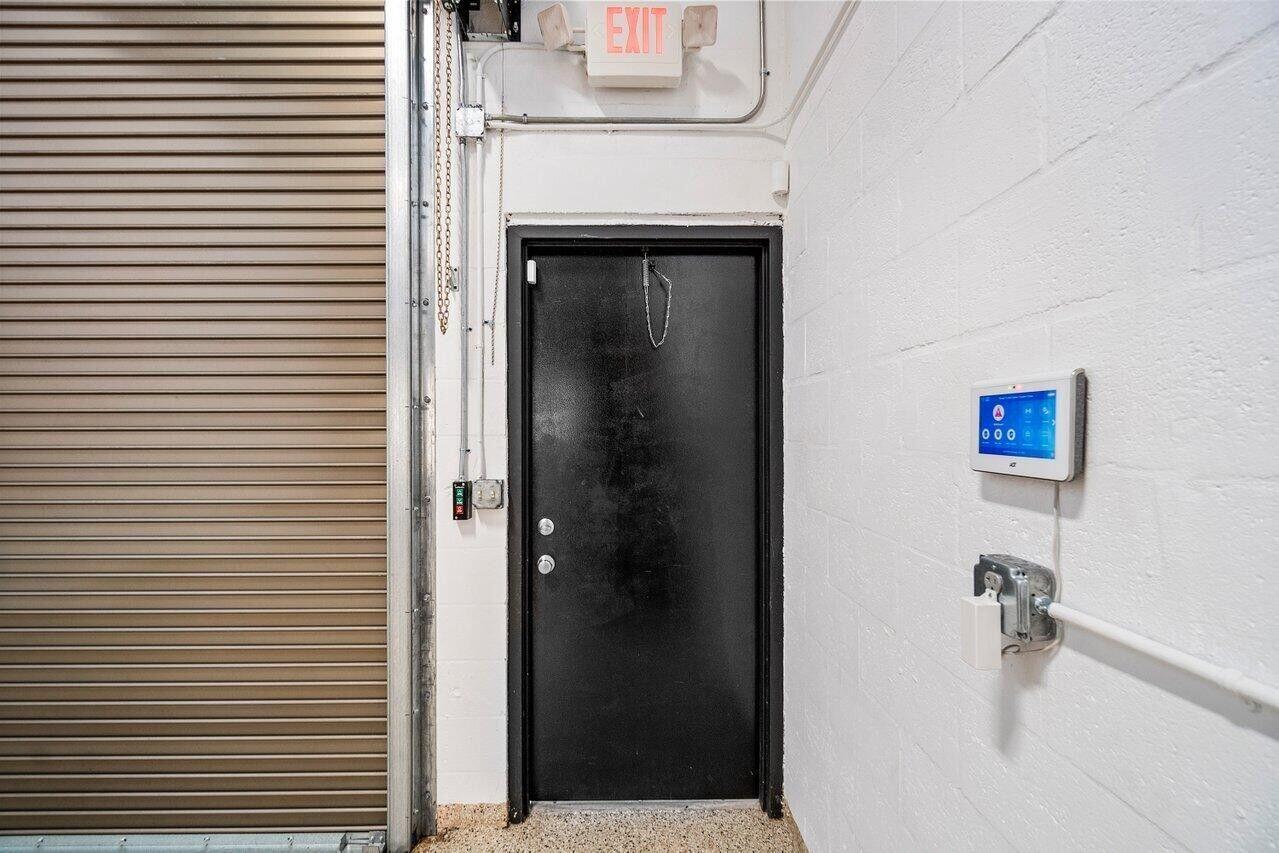 1771 Blount Road 209