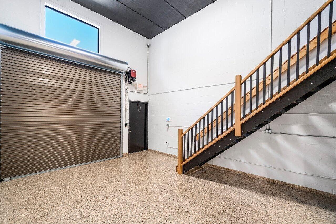 1771 Blount Road 209