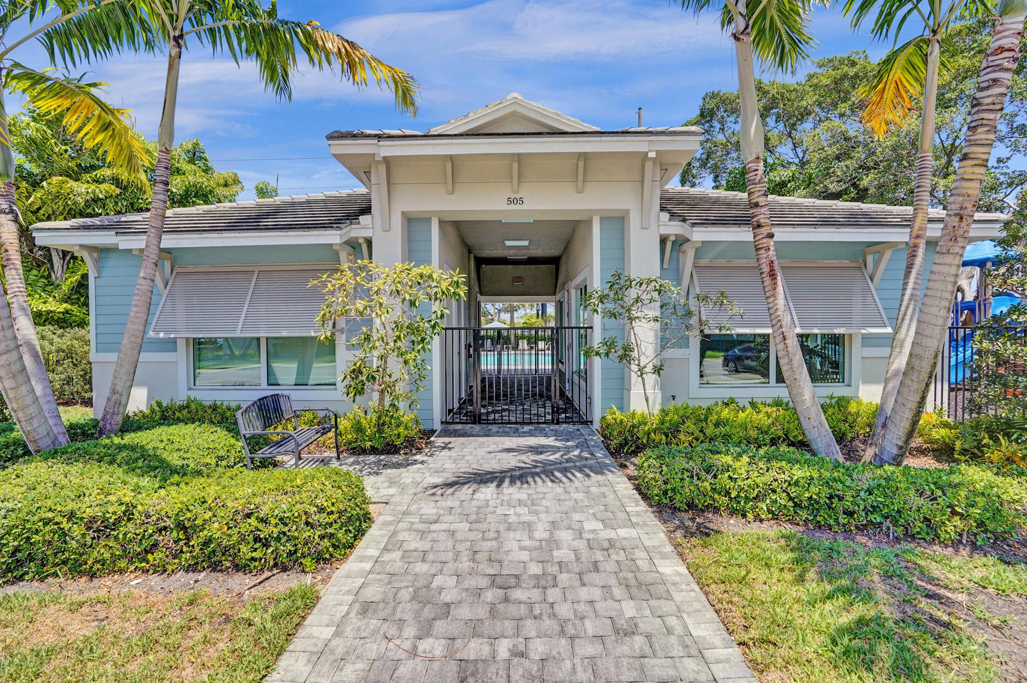 1842 Sandpiper Pointe Place