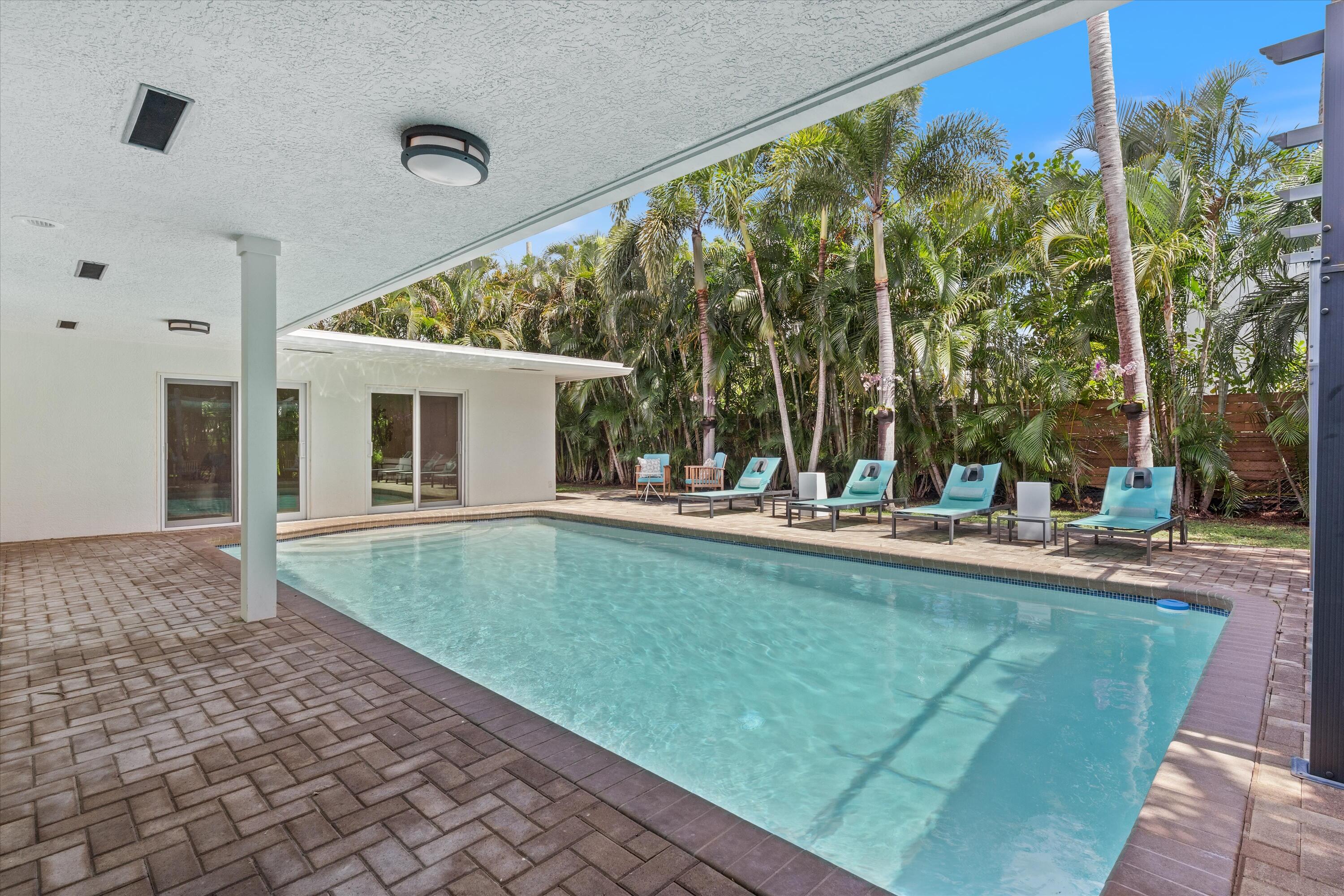 211 NW 17th Street