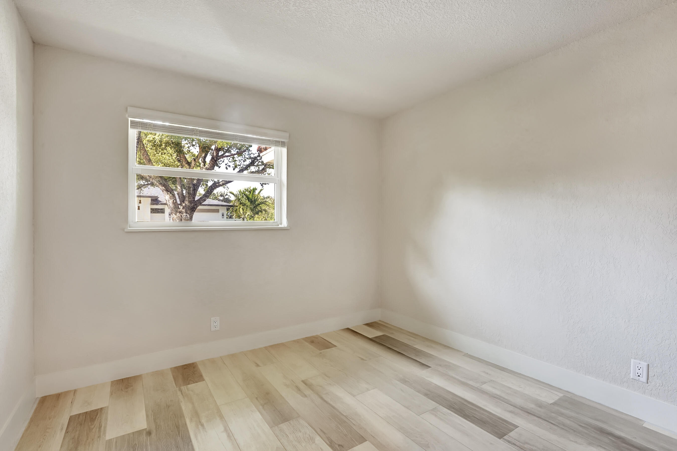 211 NW 17th Street