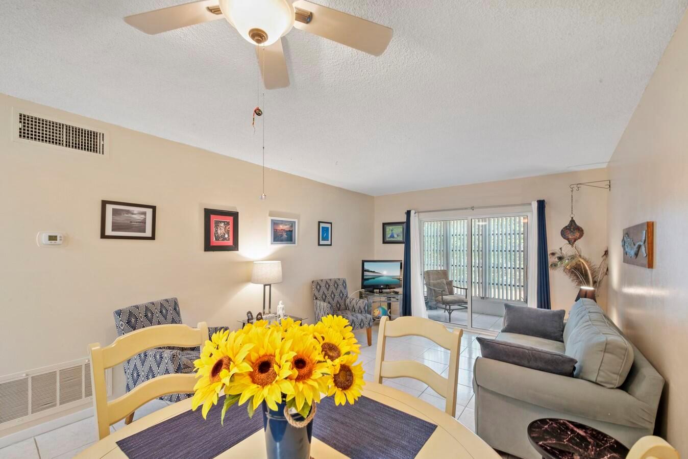 1111 Lake Terrace 105