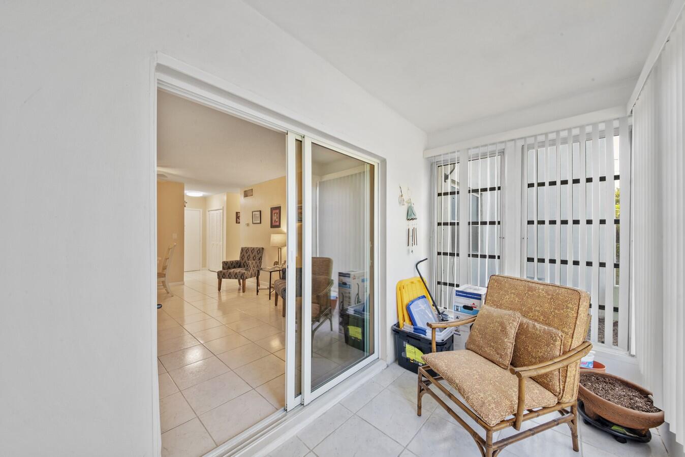 1111 Lake Terrace 105