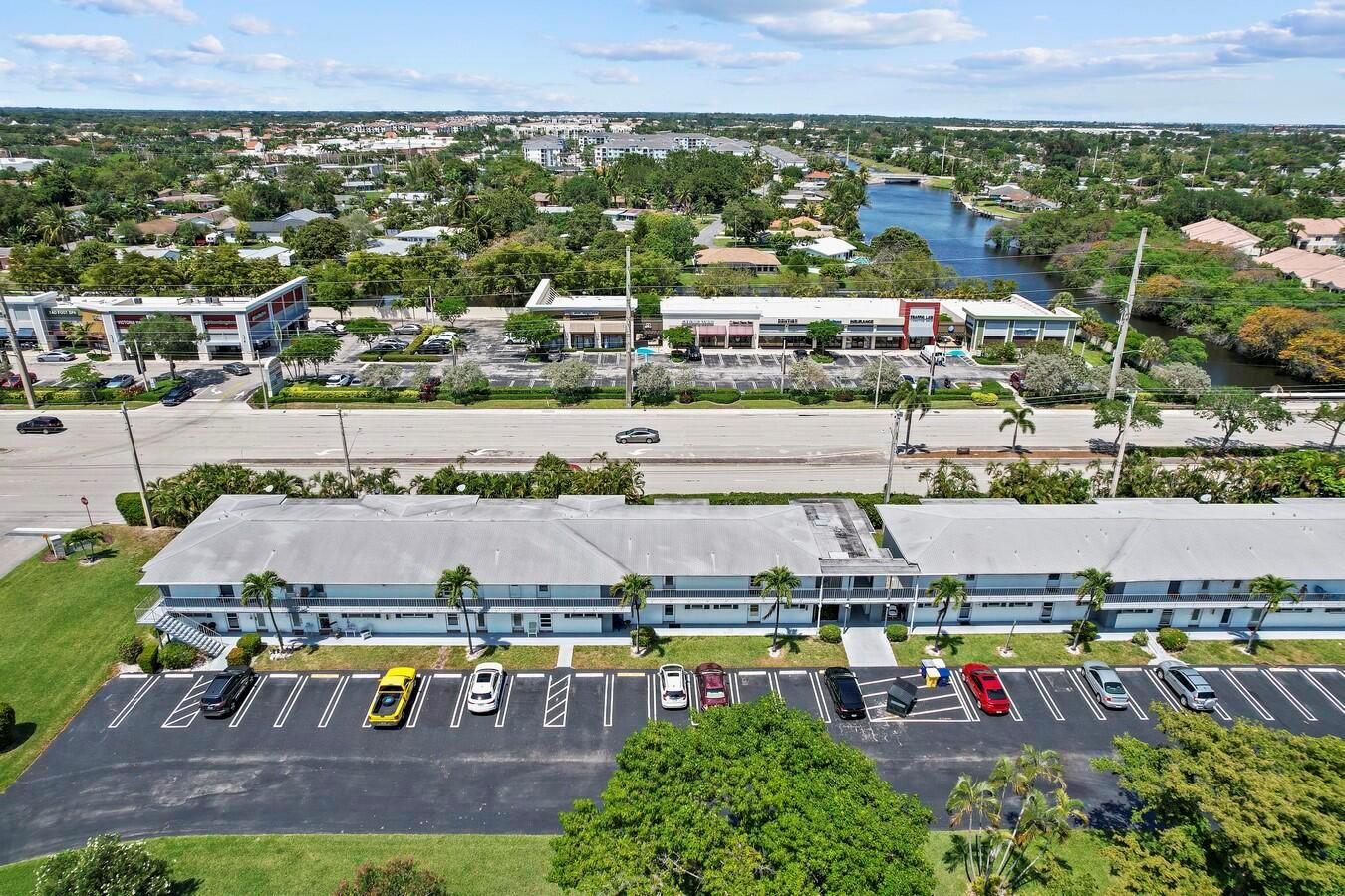 1111 Lake Terrace 105