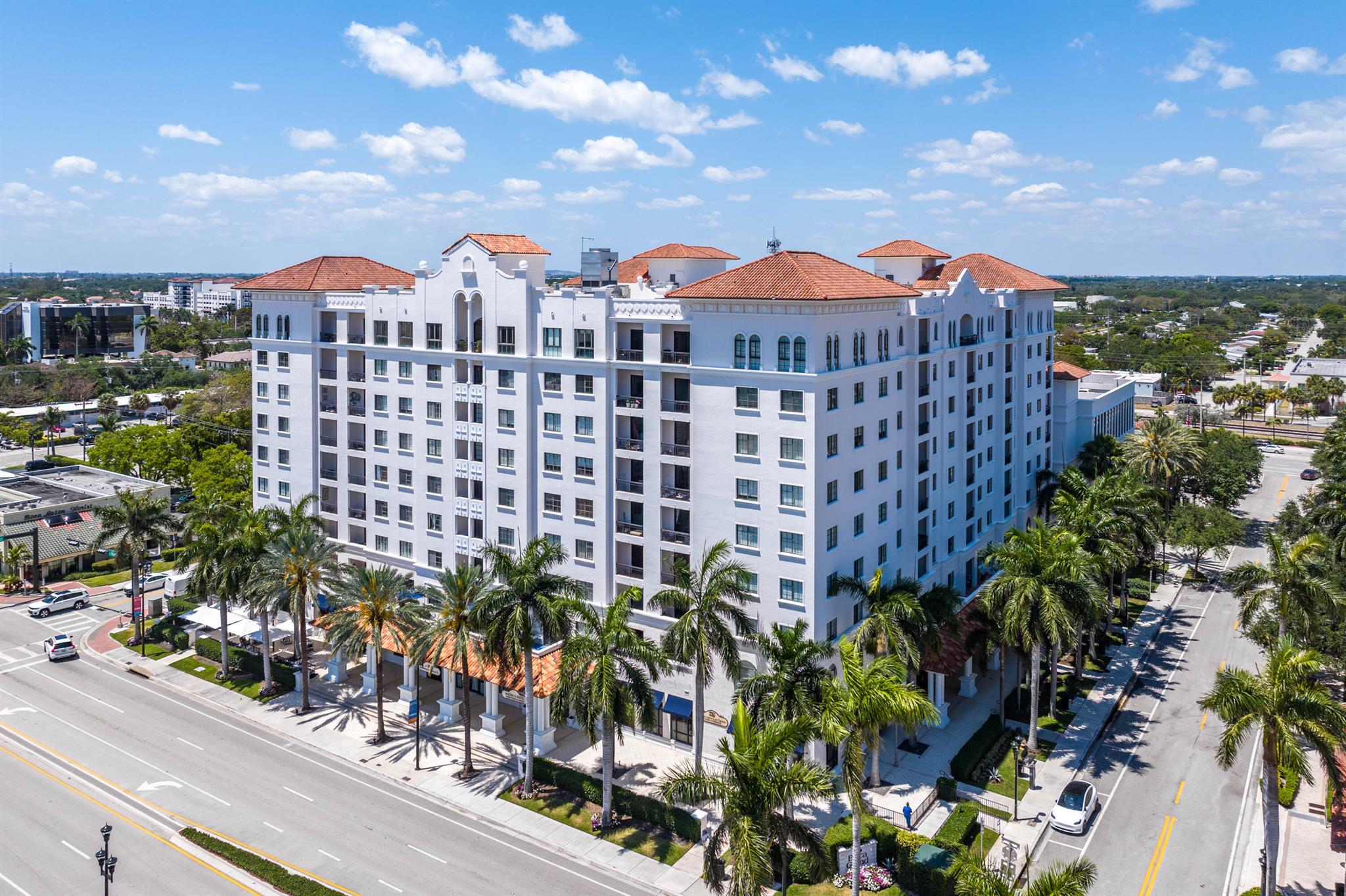 233 S Federal Highway 208