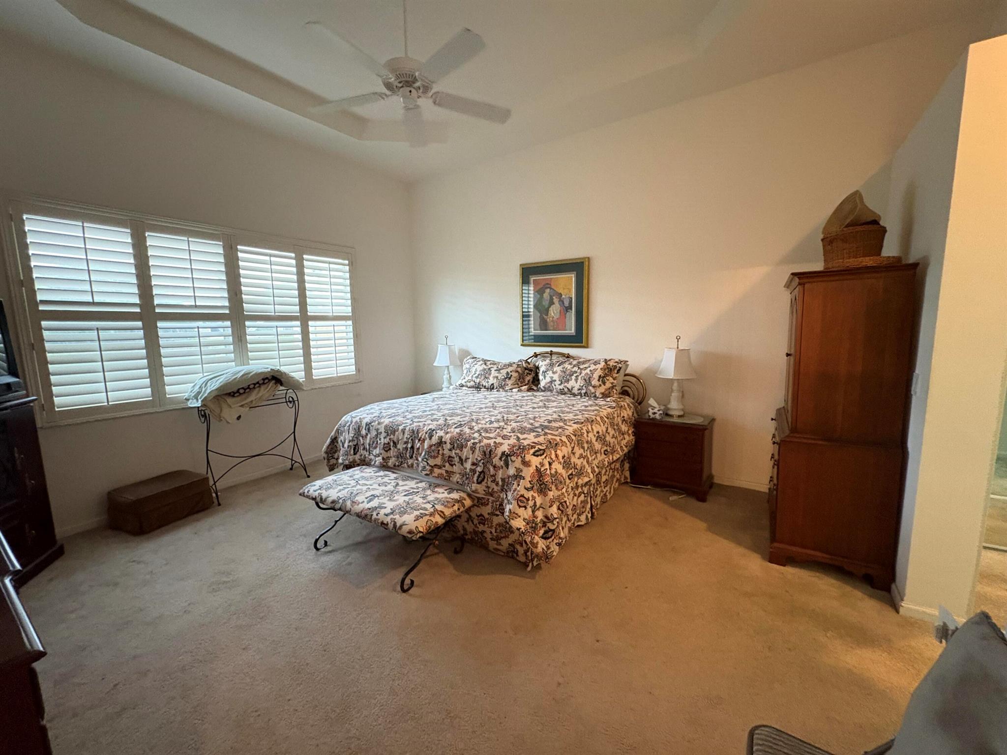 15869 Vivanco Street