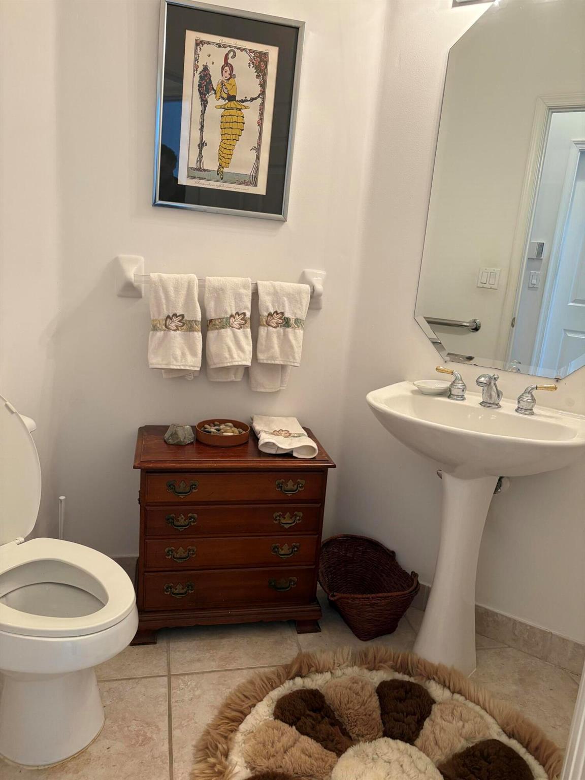 15869 Vivanco Street