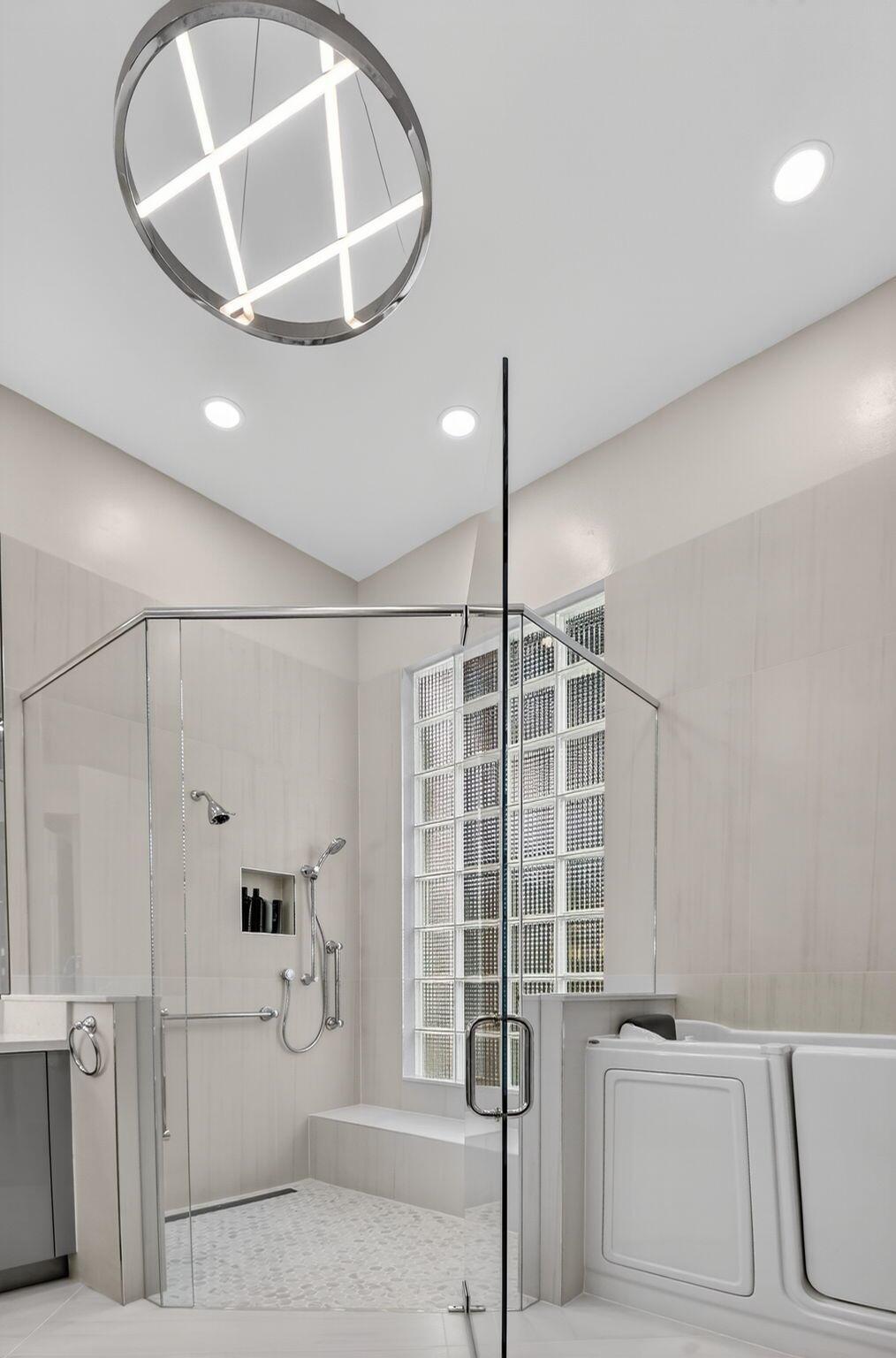 6535 NW Somerset Court