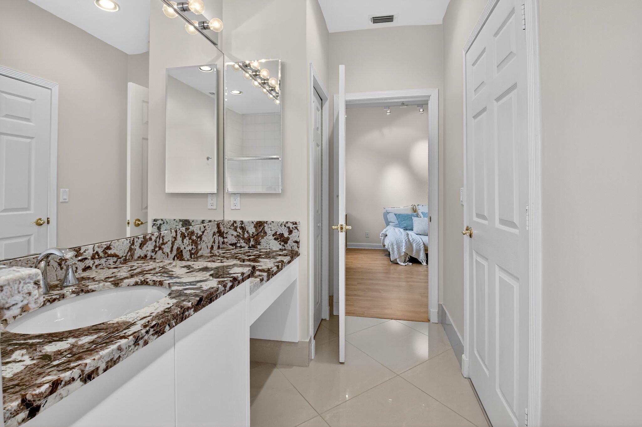 6535 NW Somerset Court