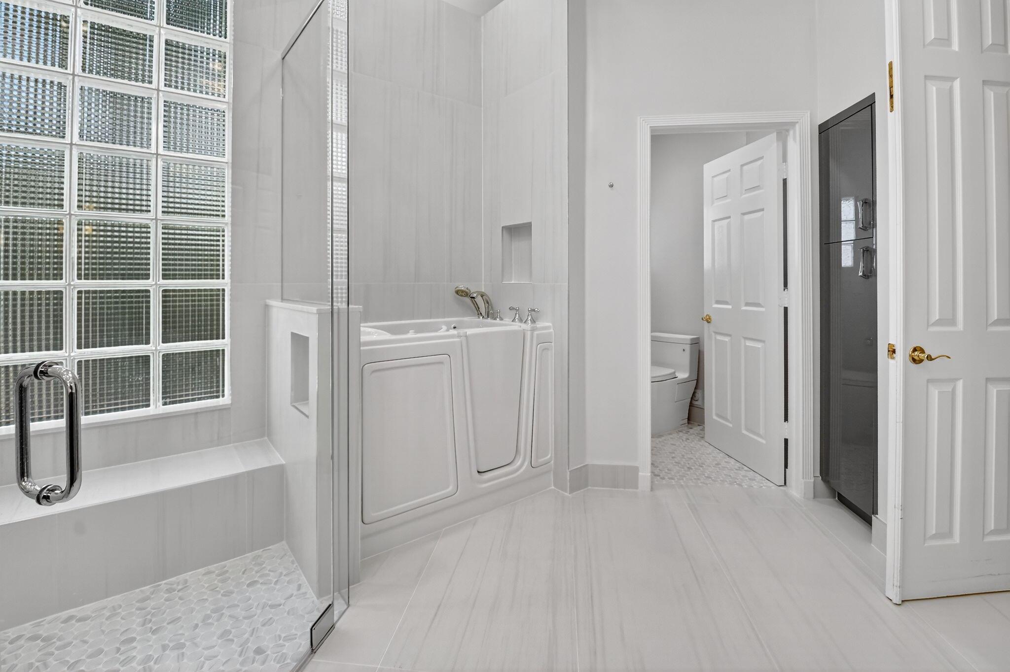 6535 NW Somerset Court