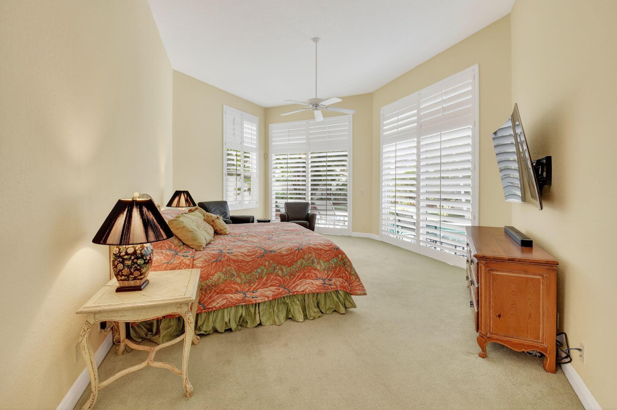 6535 NW Somerset Court