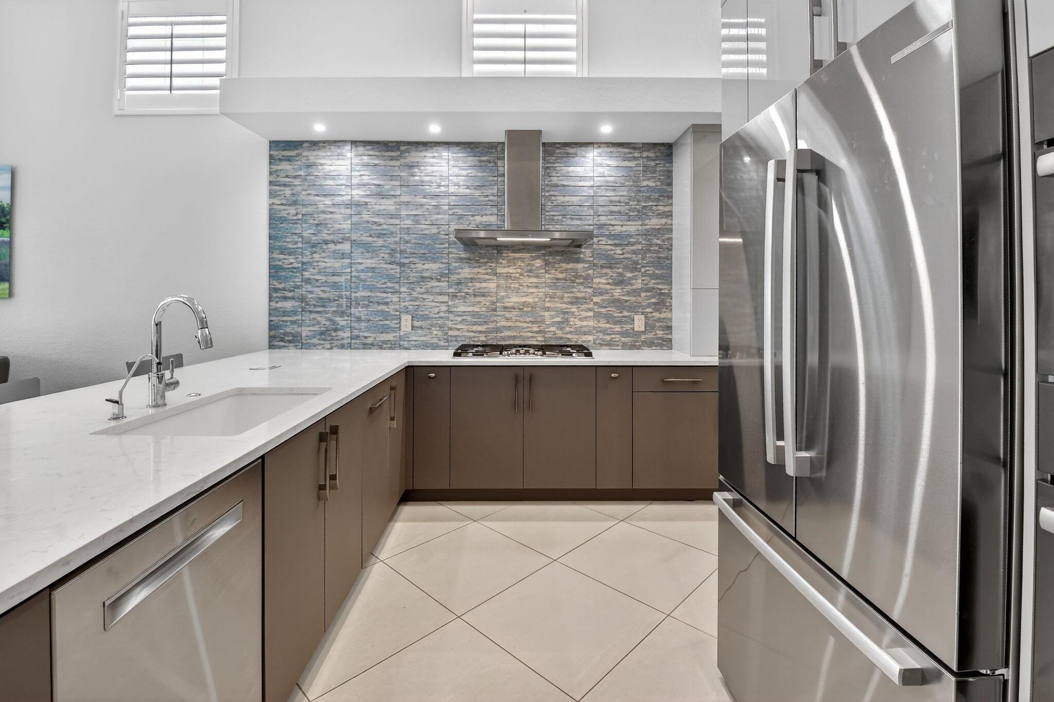 6535 NW Somerset Court