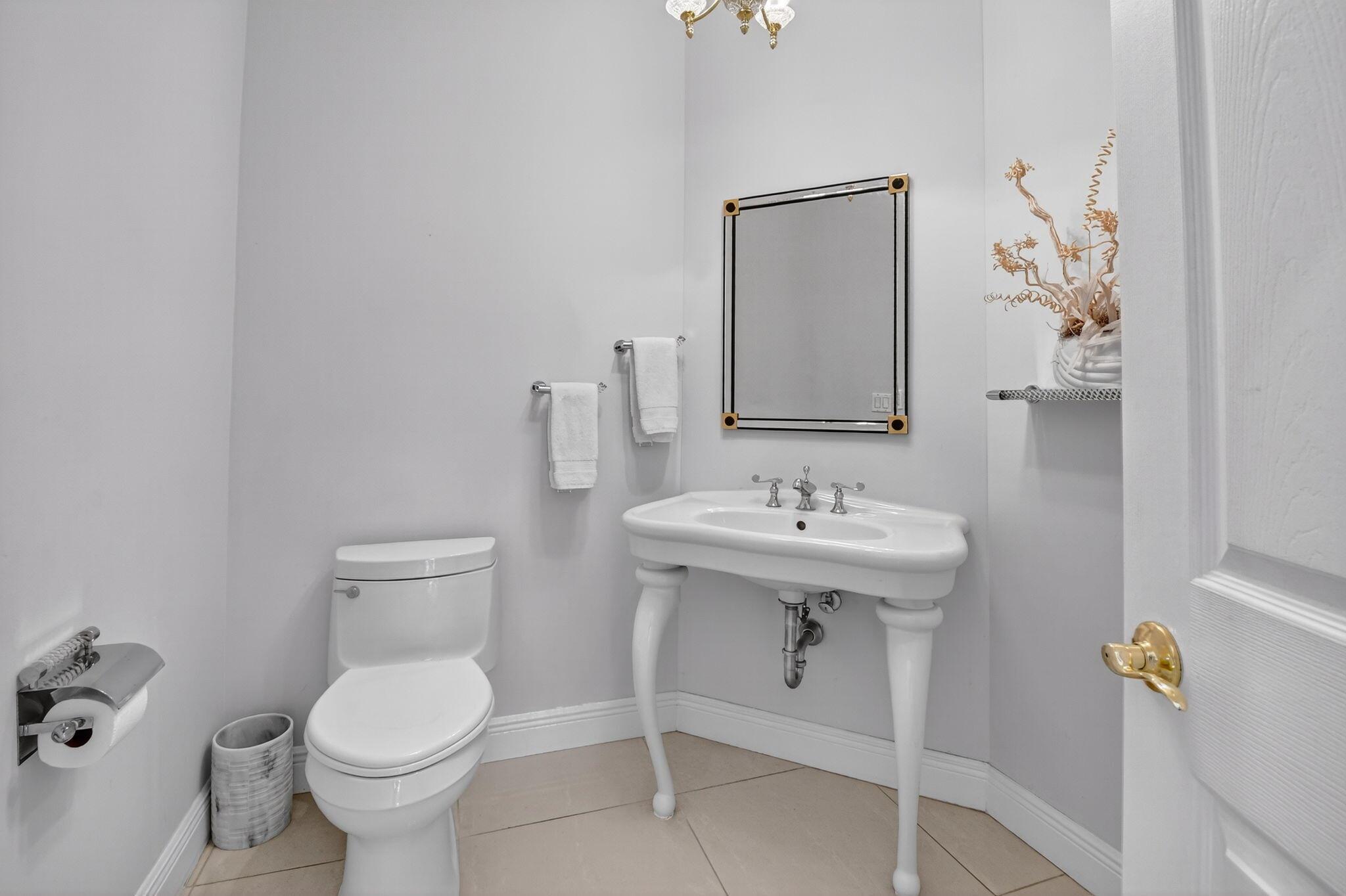 6535 NW Somerset Court