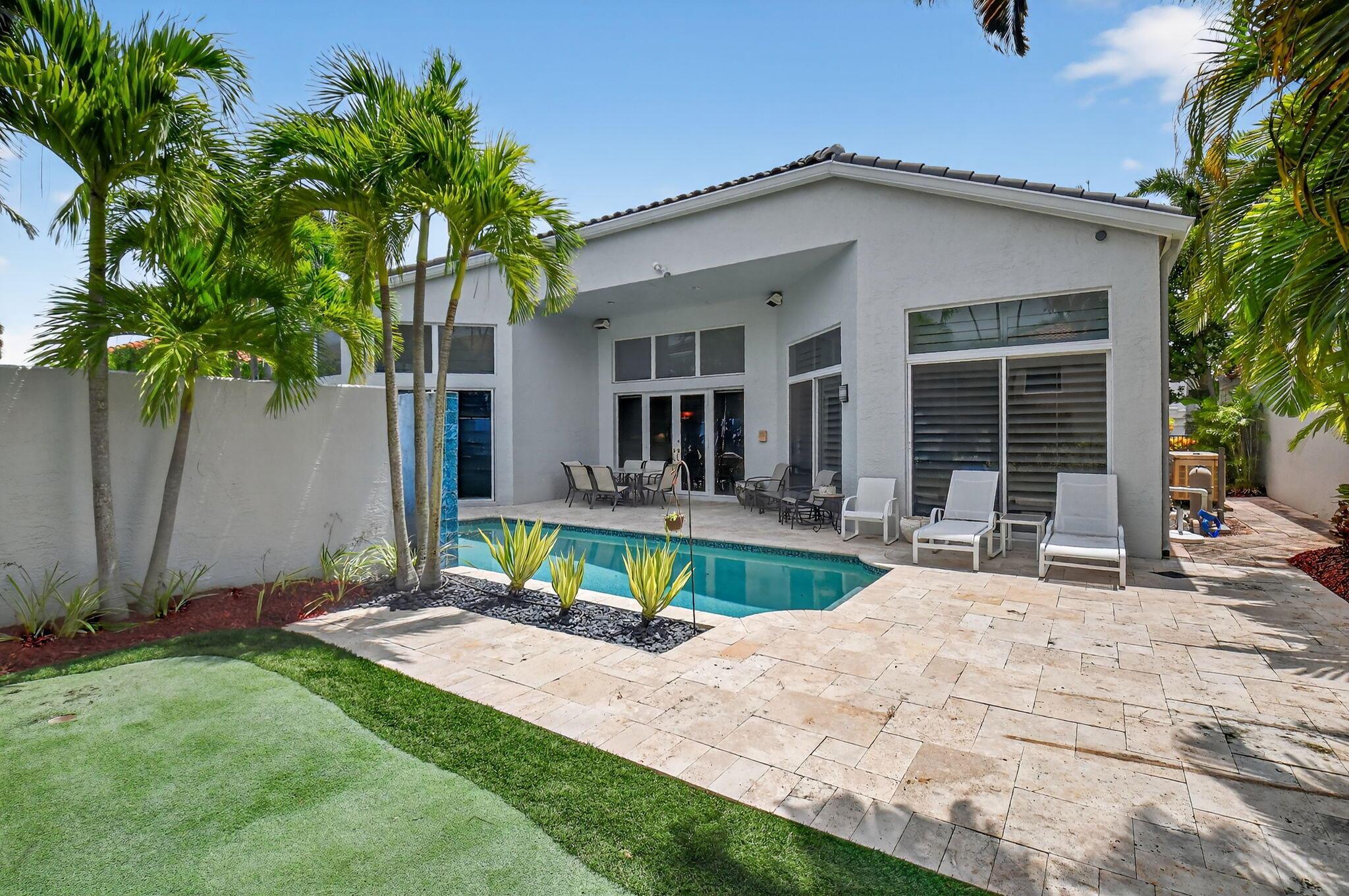 6535 NW Somerset Court