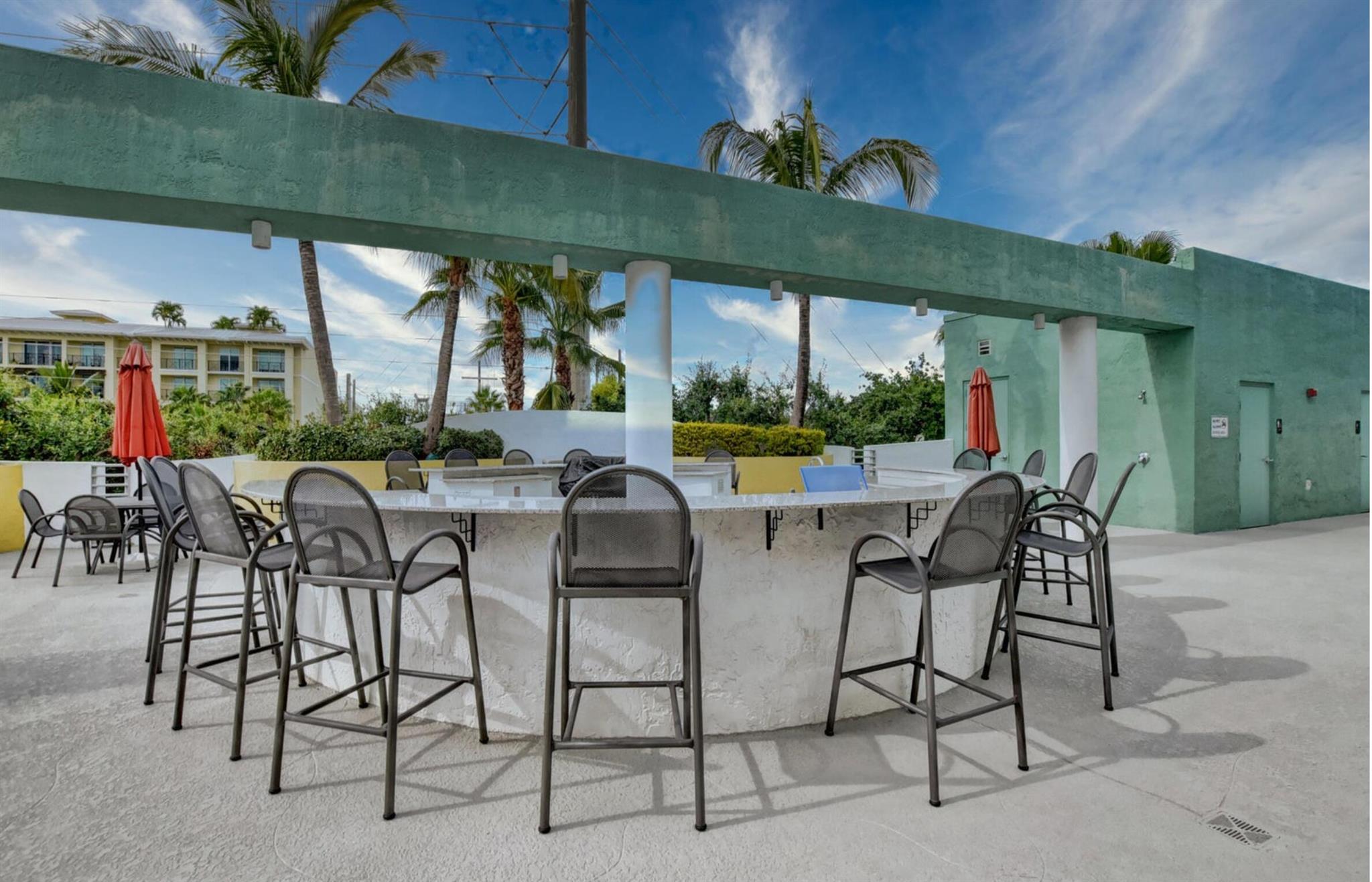 180 NE 4th Avenue 207