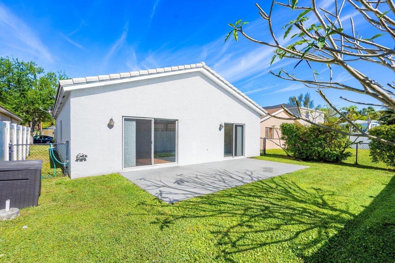 1214 SW 46 Way, Deerfield Beach