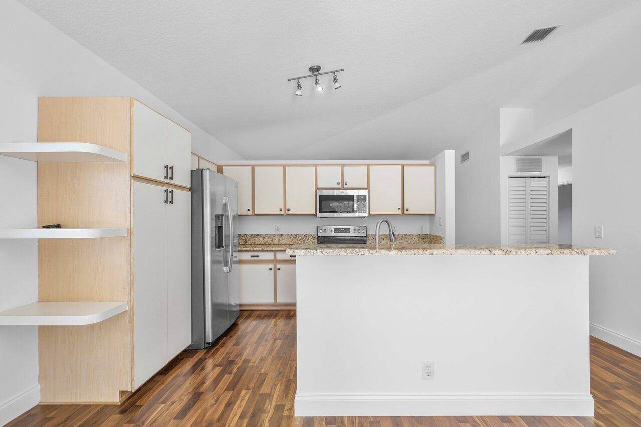 1214 SW 46 Way, Deerfield Beach