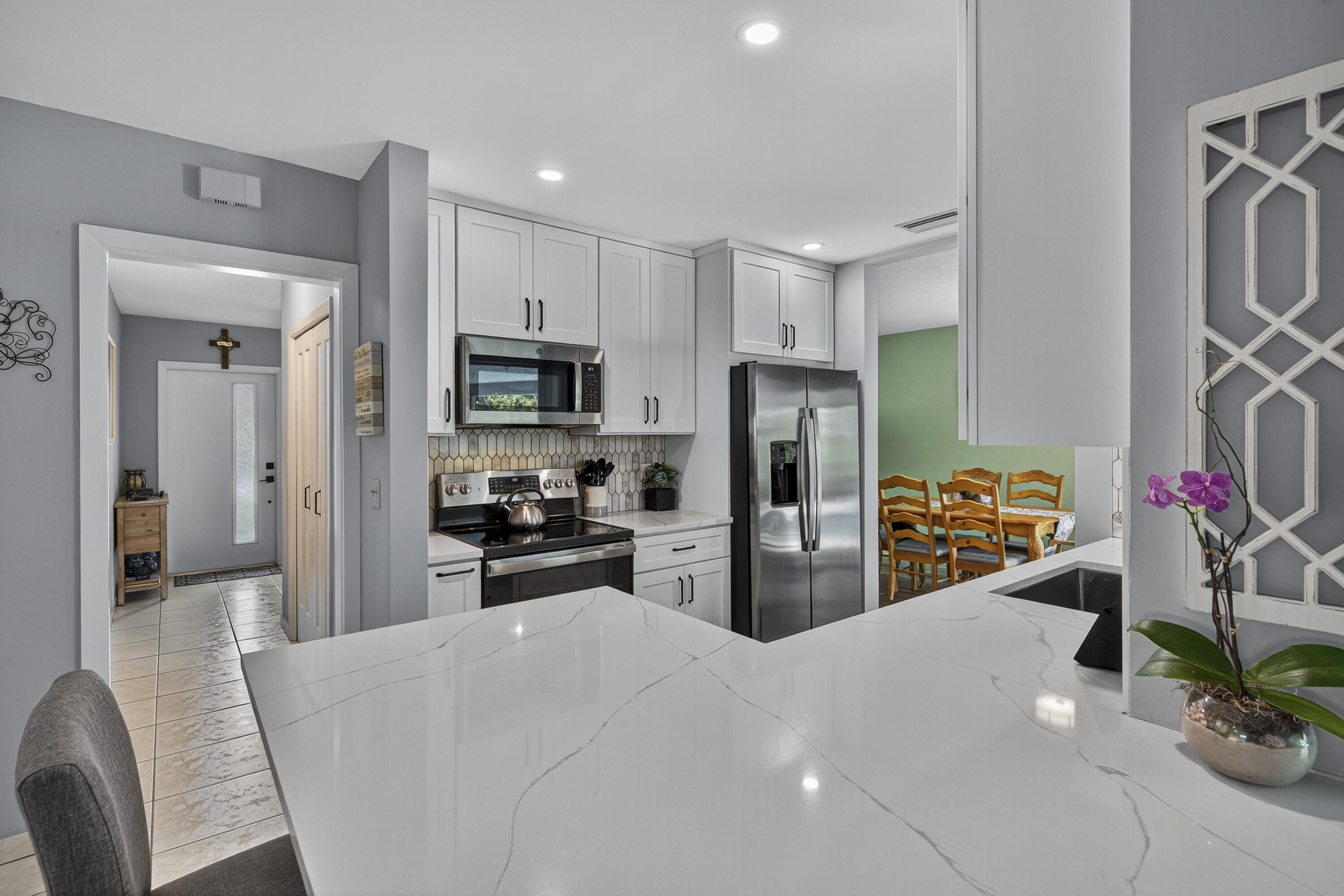 555 NW 15th Avenue
