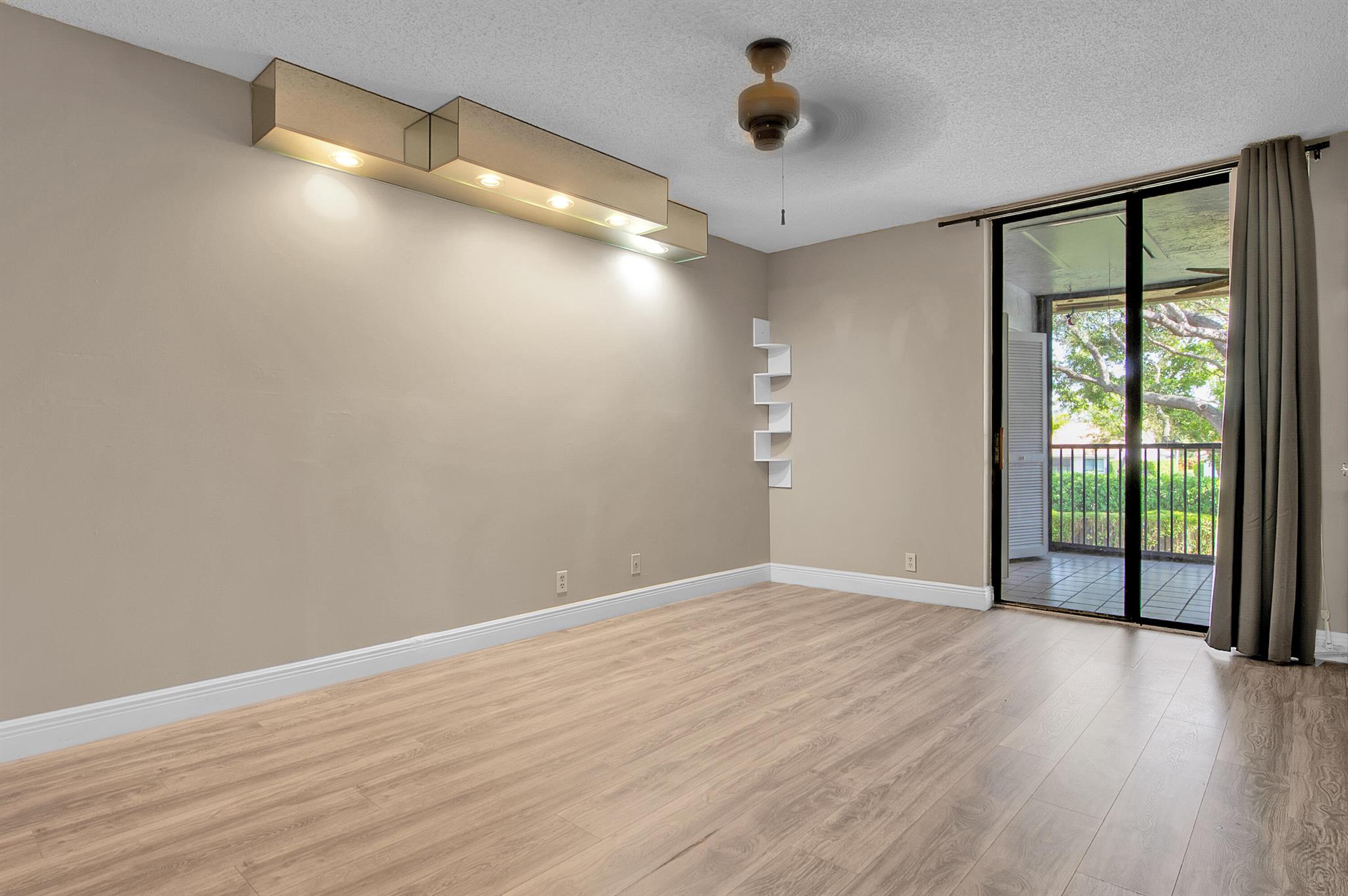 8553 Boca Glades Boulevard W G