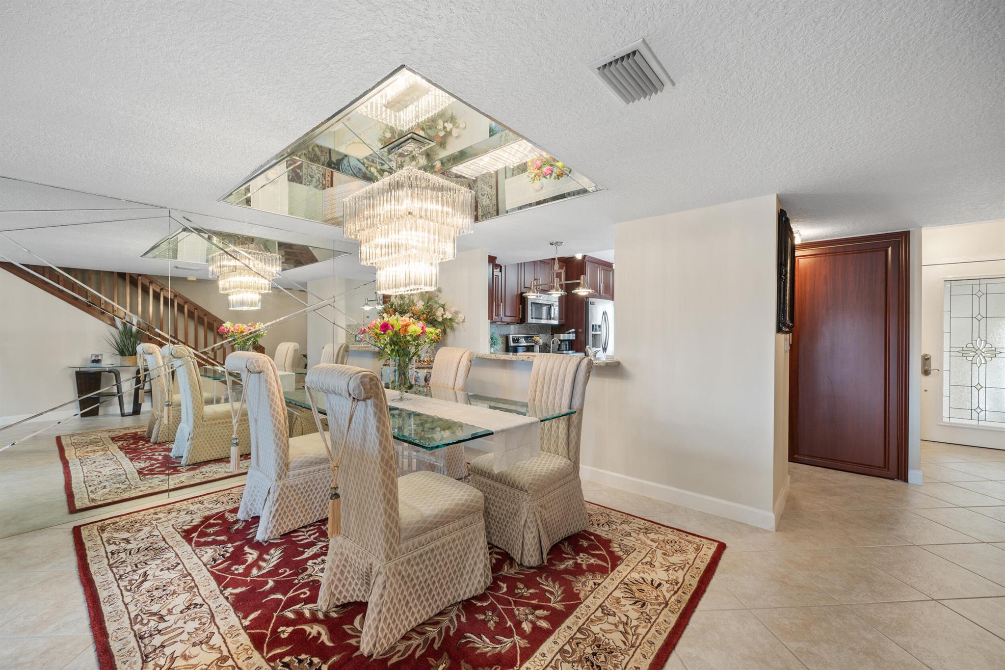 210 Captains Walk 710