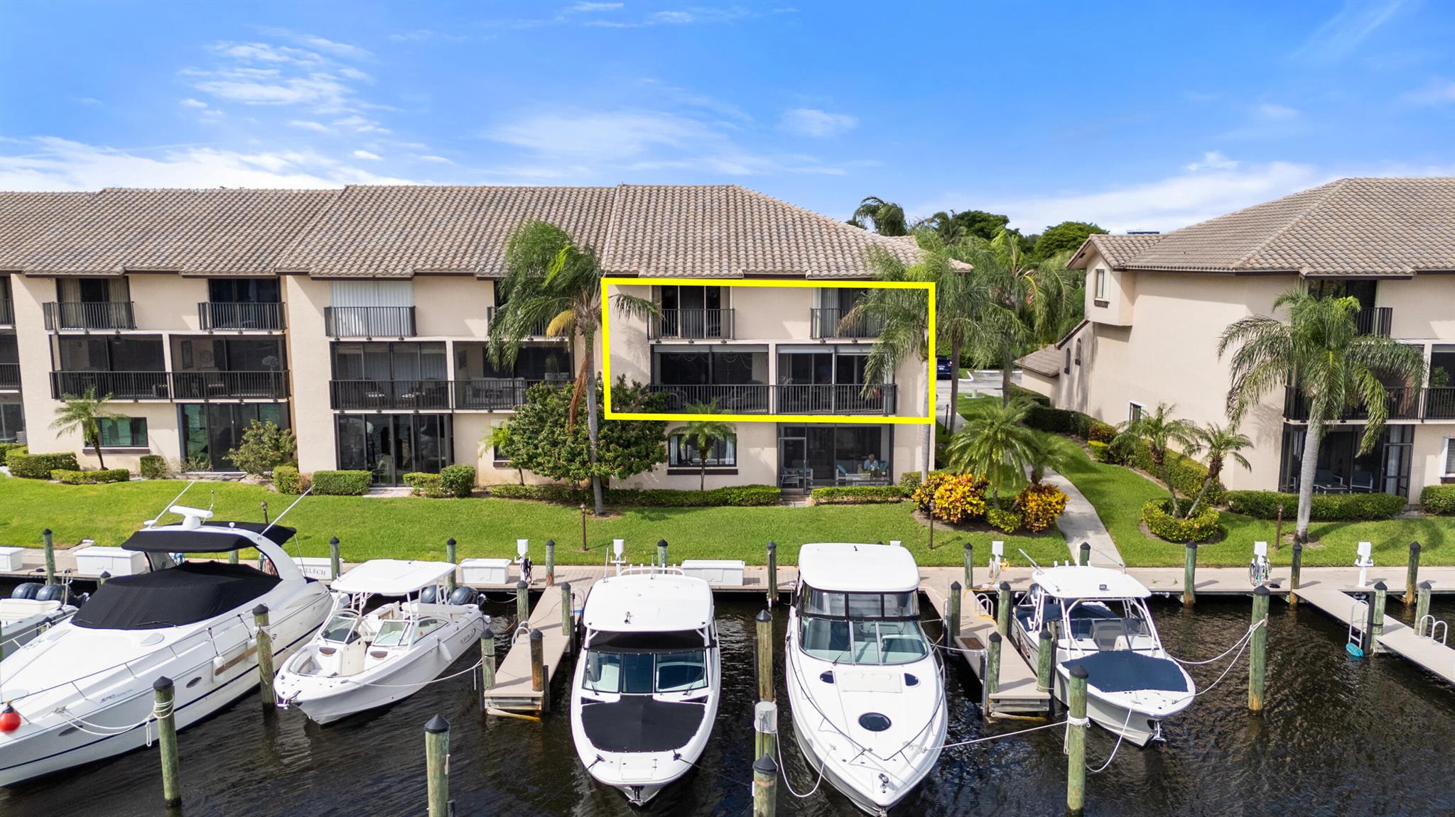 210 Captains Walk 710