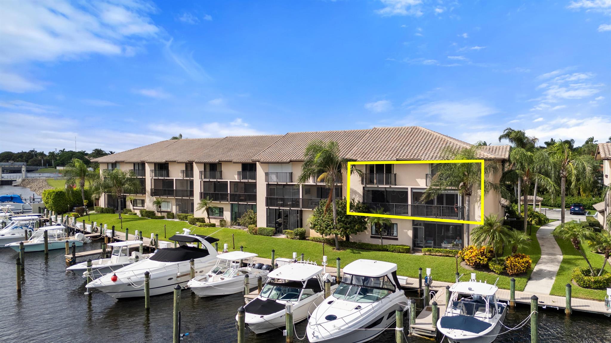 210 Captains Walk 710