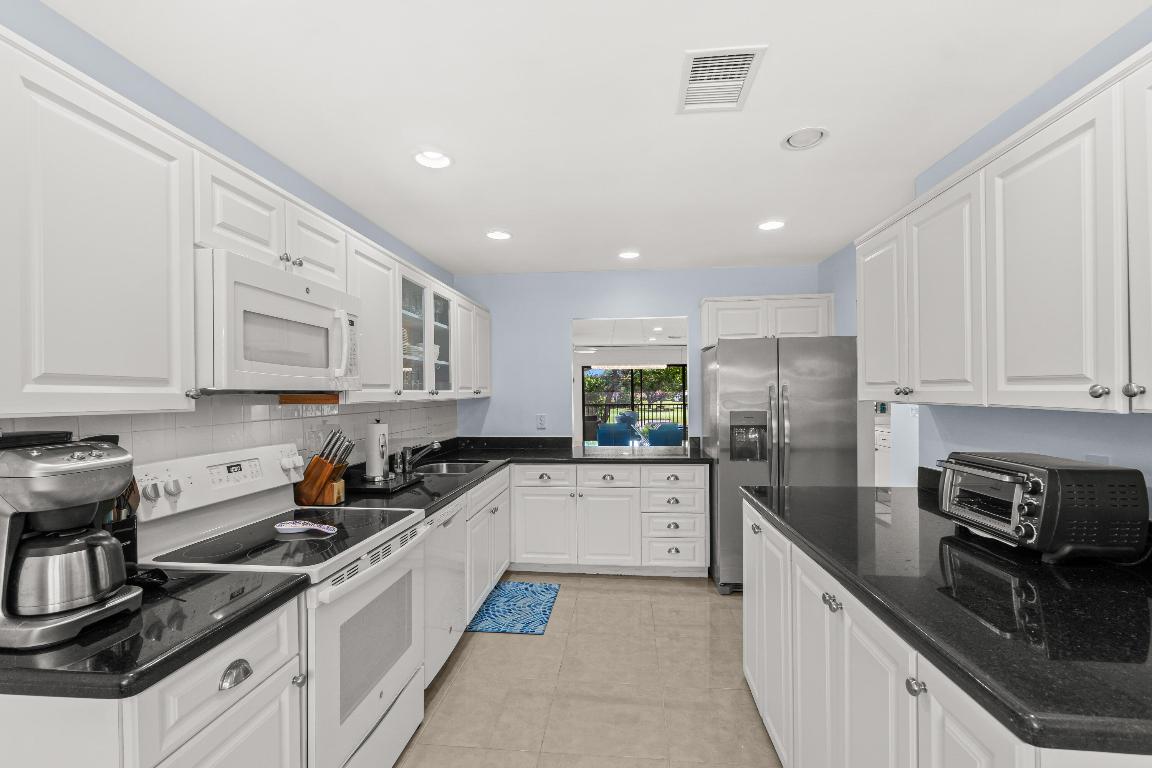 5 Westgate Lane B, Boynton Beach Unit: B