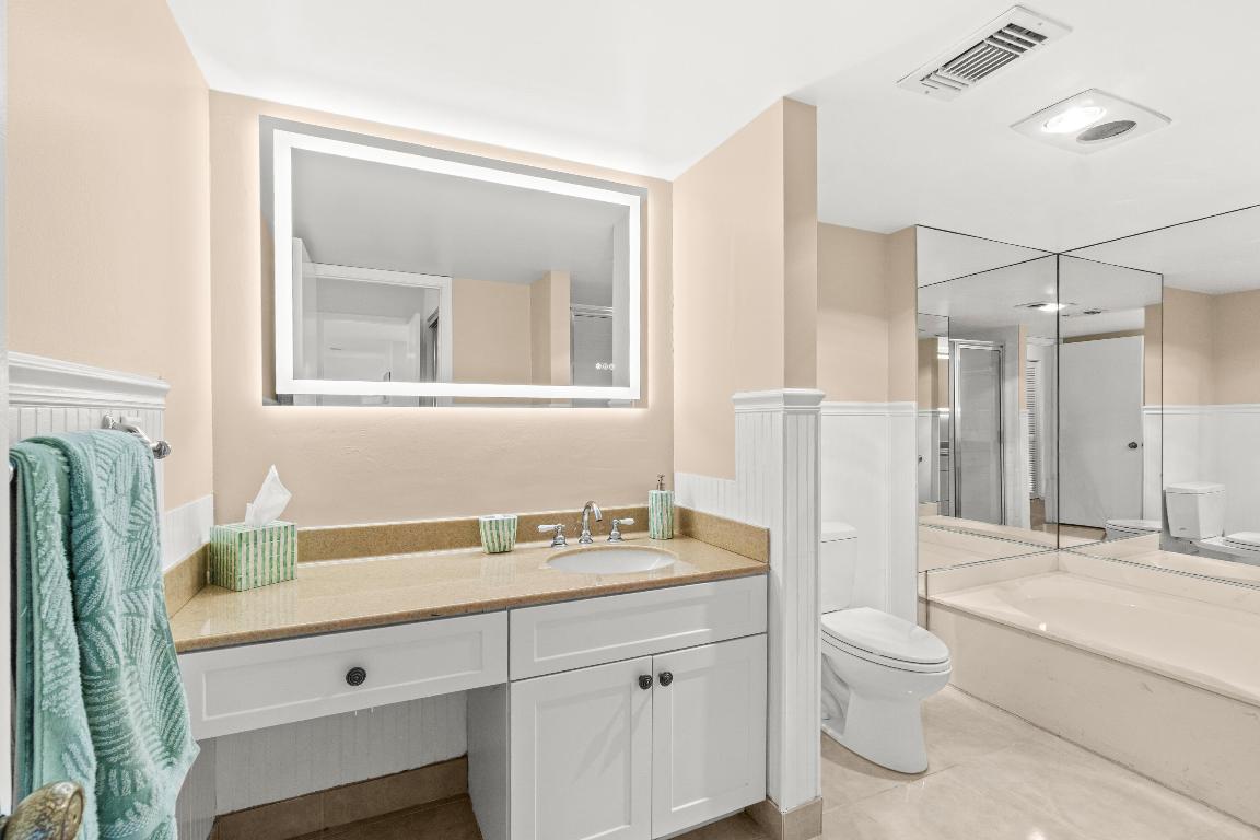 5 Westgate Lane B, Boynton Beach Unit: B