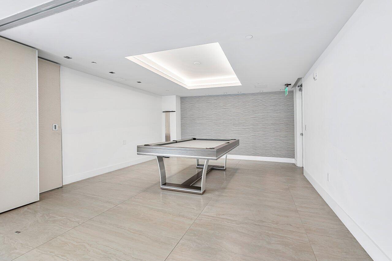 3100 N Ocean Drive P-1004