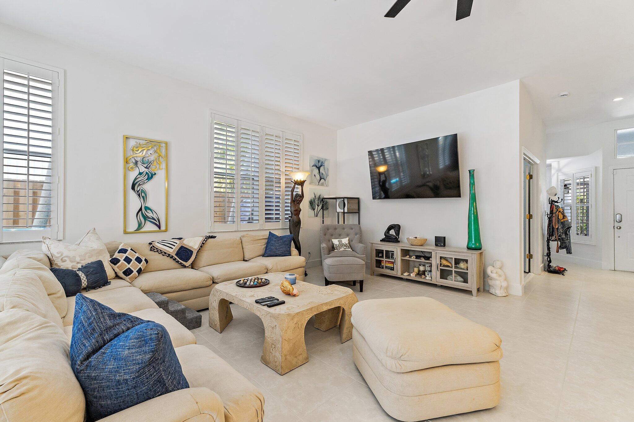 29 S Lakeshore Drive