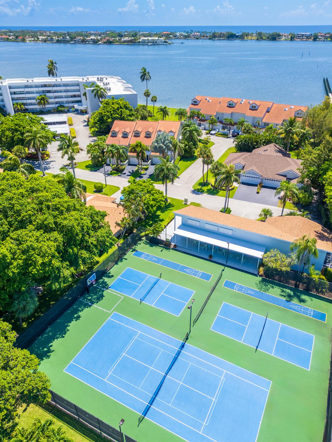 29 S Lakeshore Drive