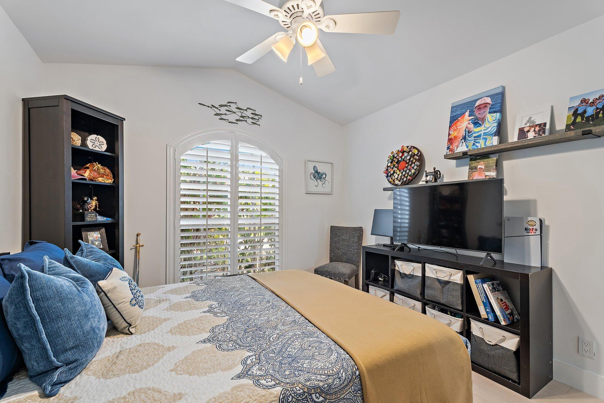 29 S Lakeshore Drive