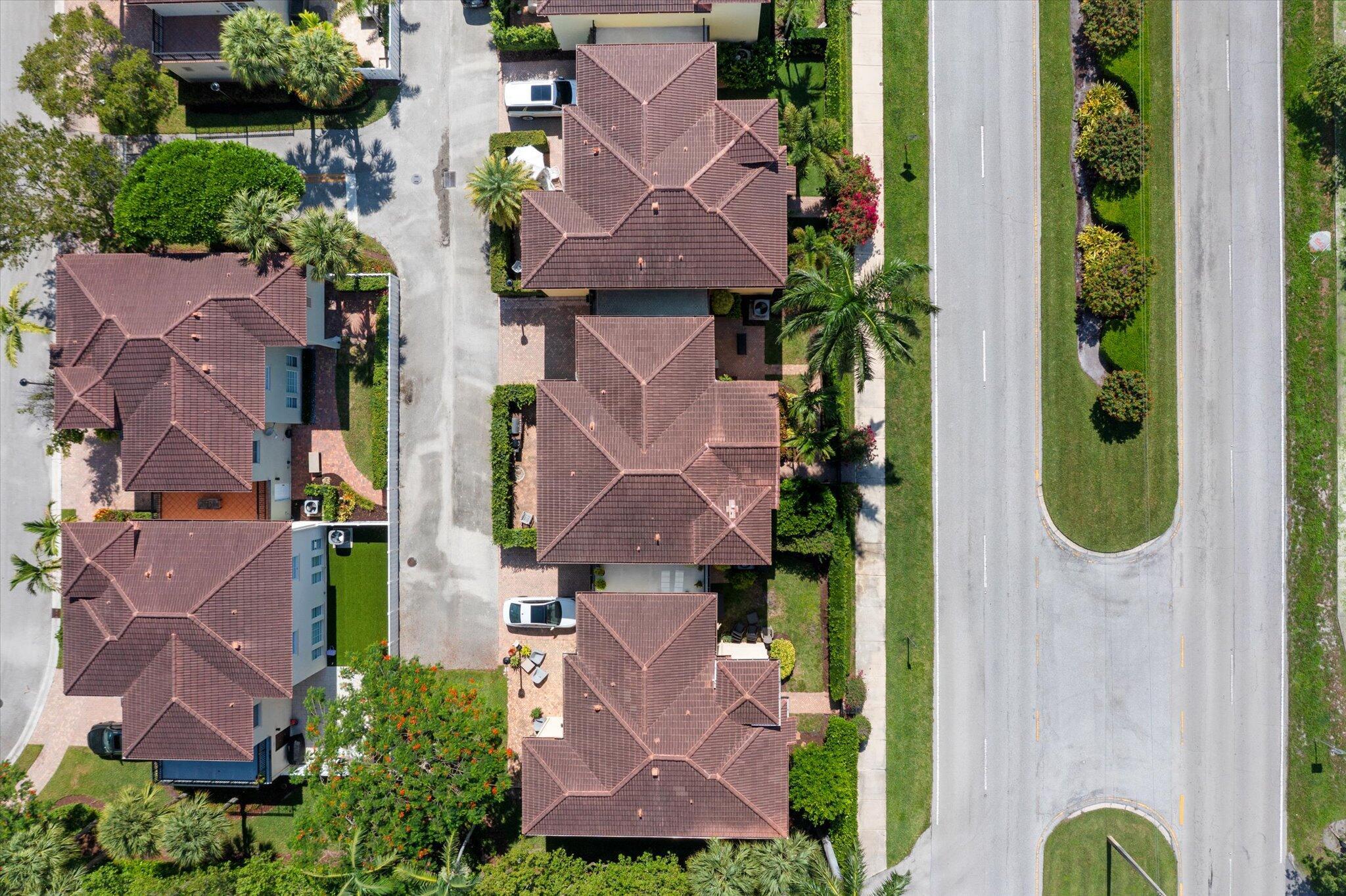 106 Via Floresta Drive