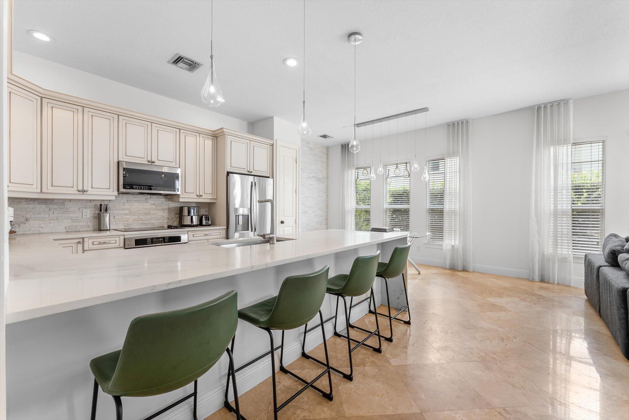 106 Via Floresta Drive