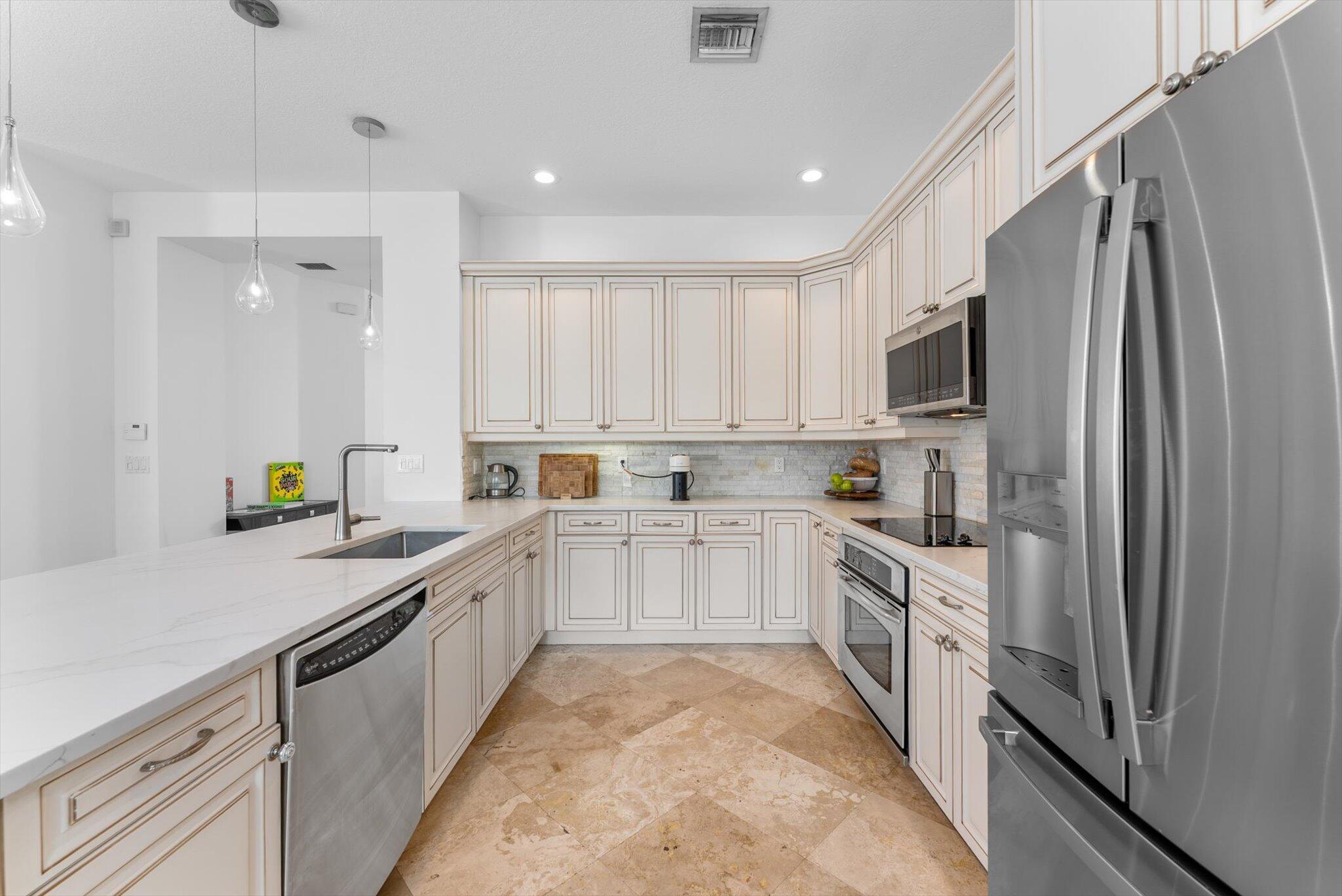 106 Via Floresta Drive